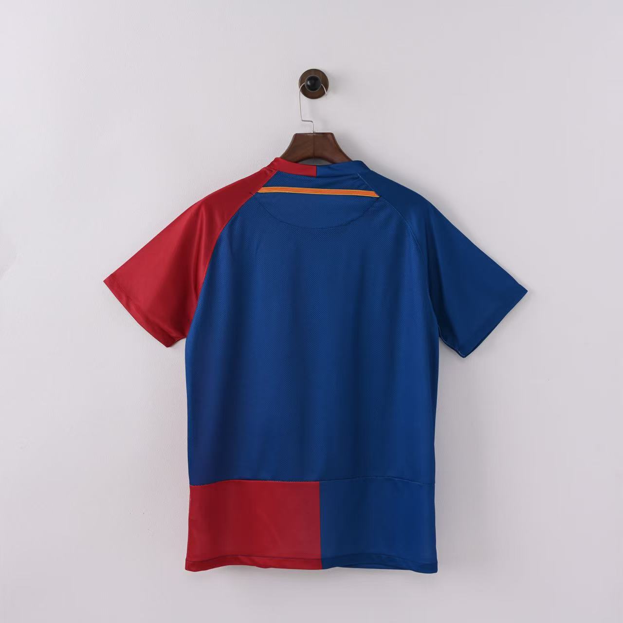 08-09 Barcelona Retro Jersey Home