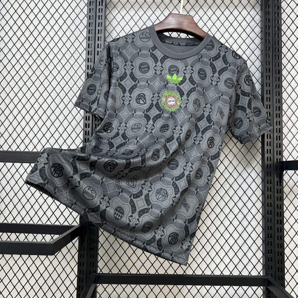 Bayern Munich 2025/26 Wiesn T-Shirt Jersey