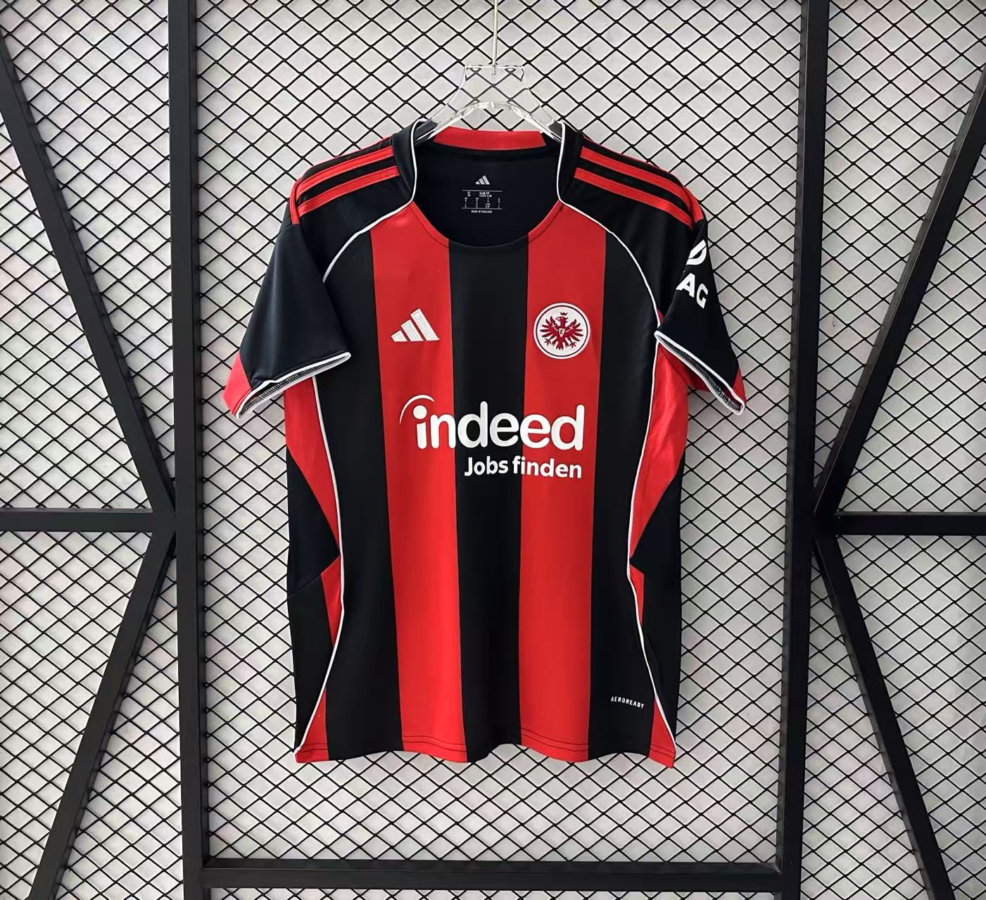 Eintracht Frankfurt Home Man Jersey 25/26