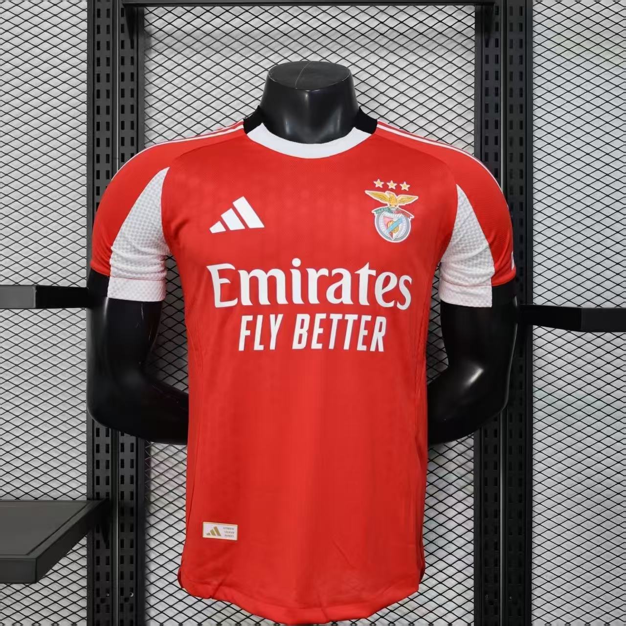 SL Benfica Home Man Player Jersey 2025/26