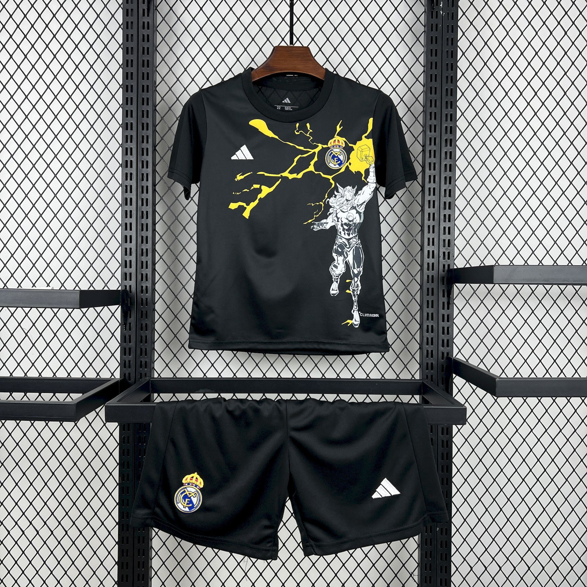 Real Madrid 2025/26 Pre-Match Kit Kids