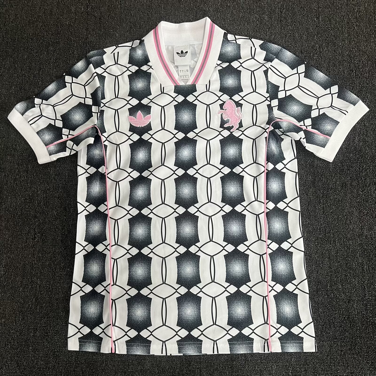 25-26 Juventus Retro Casual Shirt jersey
