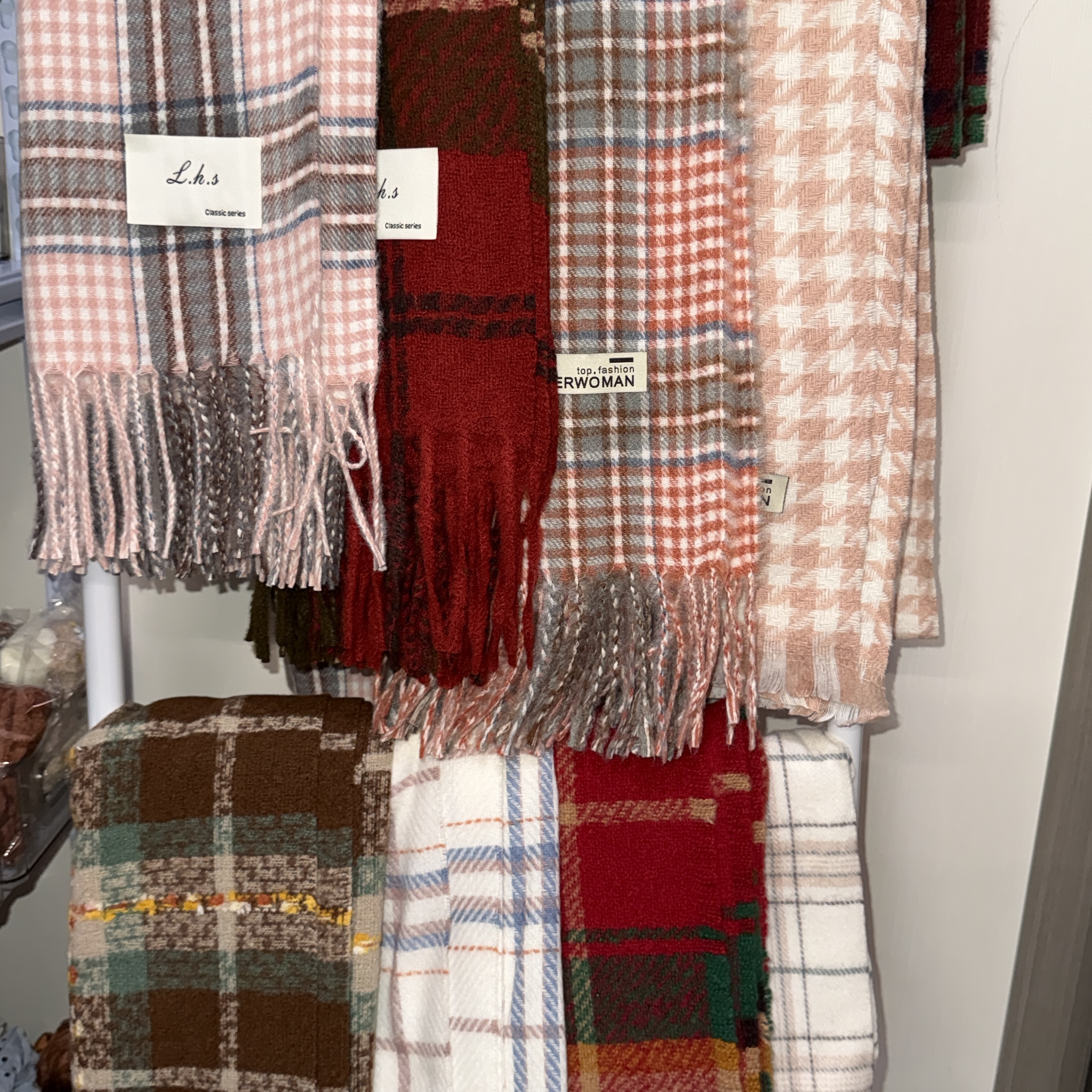 Lucky Scoop - multi-category